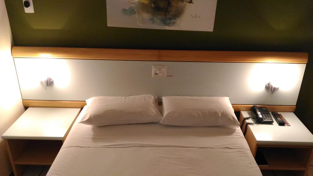 Apart Hotel Quartier Latin Vitória Екстериор снимка